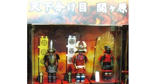 戦国武将のフィギュアなど、バラエティー豊かなグッズのおみやげも【養老SA】
