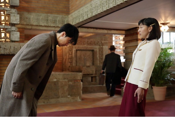 第1週の最後に萬平(長谷川博己)が福子(安藤サクラ)に告白!