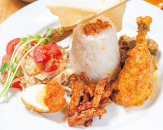 サンバルソースのランチがお得！BUMBU KITCHENで本格的なインドネシア料理を