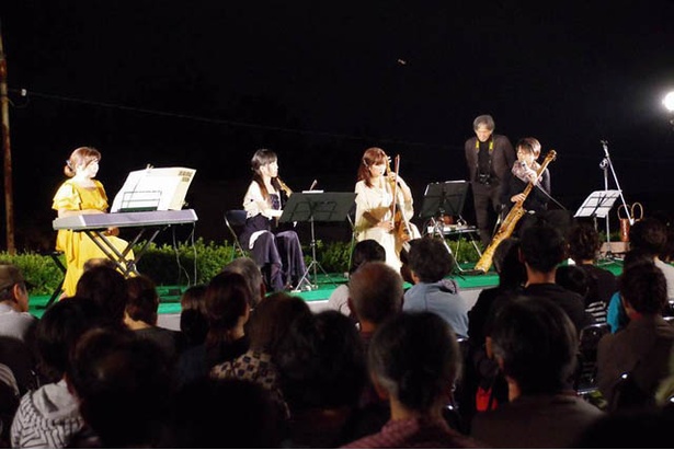 11月23日(祝)には弦楽器「竹凛共振」のライブ演奏を開催