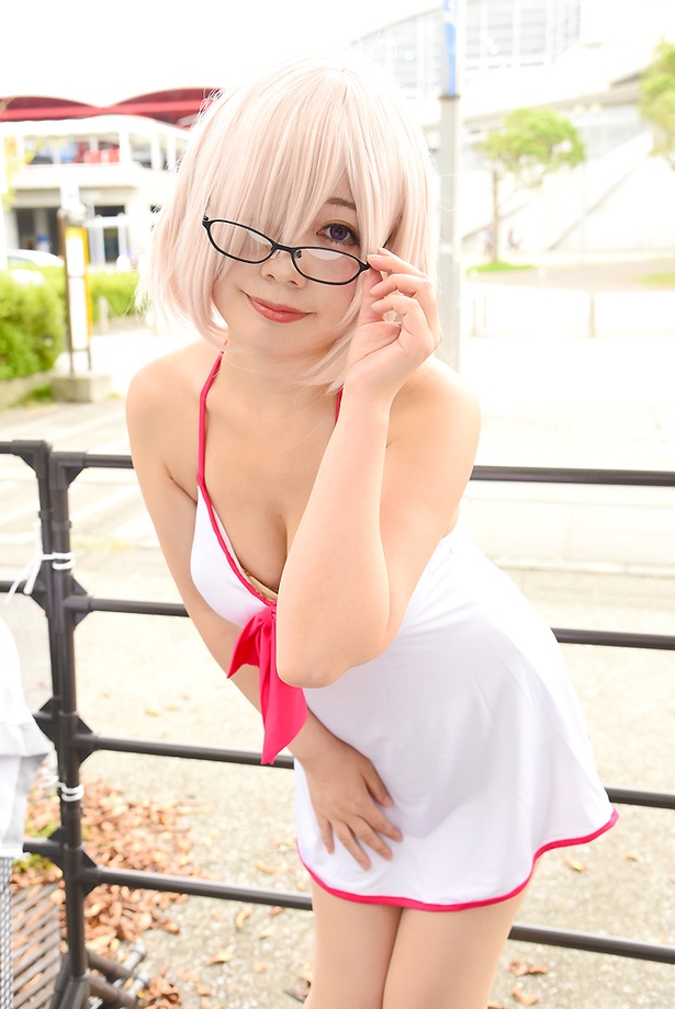 『Fate/Grand Order』のマシュ・キリエライトに扮する穂南しずくさん