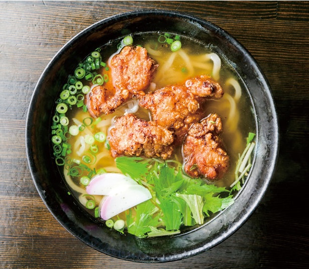 【写真を見る】うどん仁兵衛 / 「唐揚げうどん」(700円)