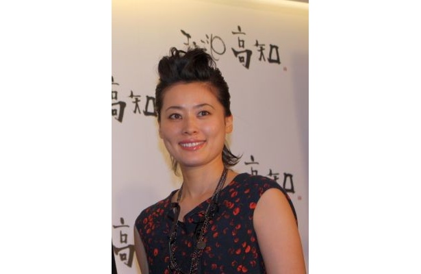 「龍馬伝」の題字も手掛ける“美しすぎる書道家”って!?