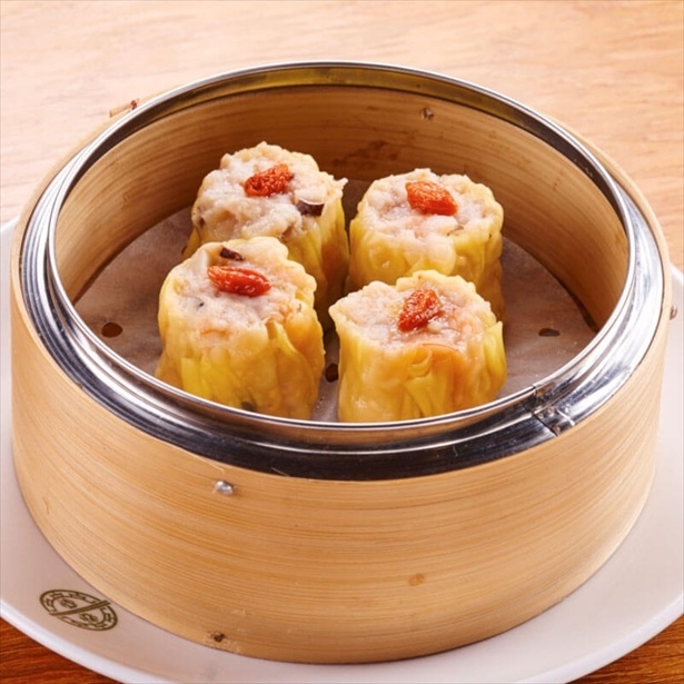 香港で人気の点心専門店「添好運(ティム・ホー・ワン)」のポークと蝦の焼売
