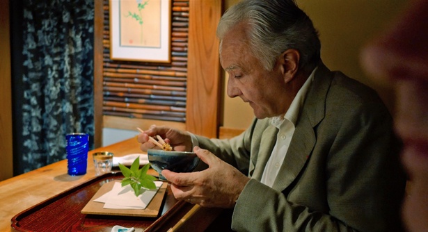 京都の名店「天ぷら 松」にも足を運ぶ(『アラン・デュカス 宮廷のレストラン』 )