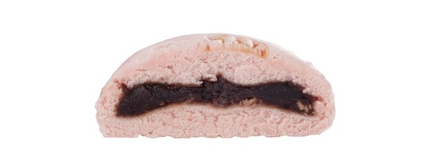 ファミリーマートは、8月31日(火)に、米粉を使った生地の「あんまん」「こしあんまん」(各100円)を発売。モチッとした食感がクセになる