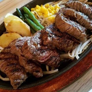 肉！肉！肉！“お肉、だぁ～いすき！”な福岡女子たちに捧ぐ、味と雰囲気◎の3軒