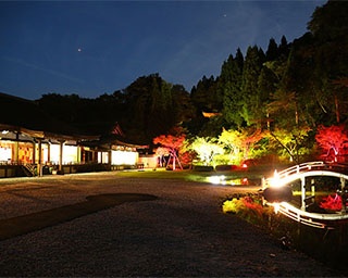岩手県の歴史公園えさし藤原の郷で「えさし藤原の郷秋まつり」開催中