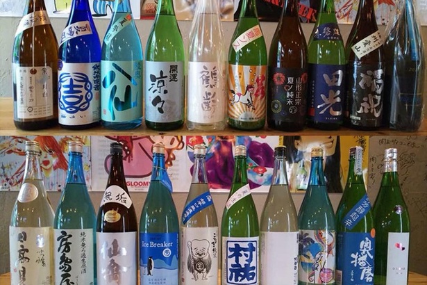 天神店限定の｢日本酒飲み放題｣(1人3240円)は全18種