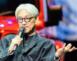 坂本龍一氏とジープの意外な共通点とは？販売台数10倍「ジープ・ラングラー」発表会で驚きの“自由”発言