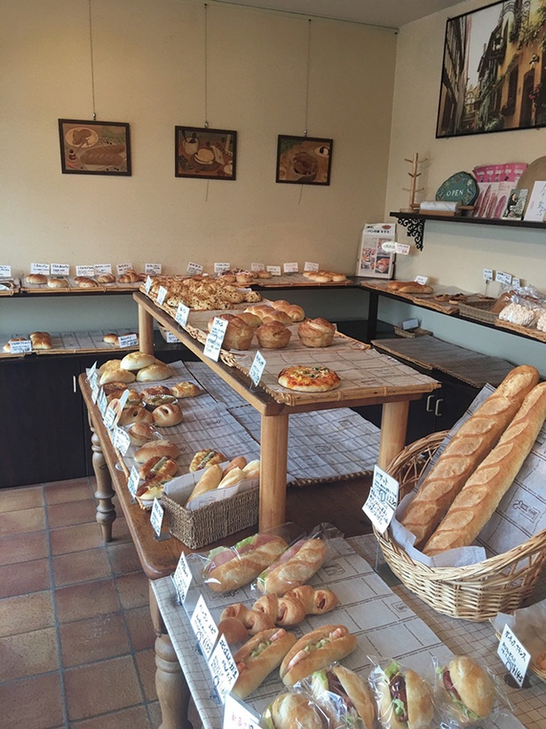 「パンの家 KIRARA」菓子パンや総菜パンなど多彩なメニュー展開もウリ。昼過ぎになくなることもあるので、早めの来店を！