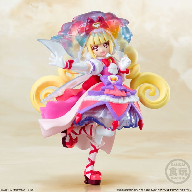 鮮やかな彩色が特徴的。こちらはキュアマシェリ