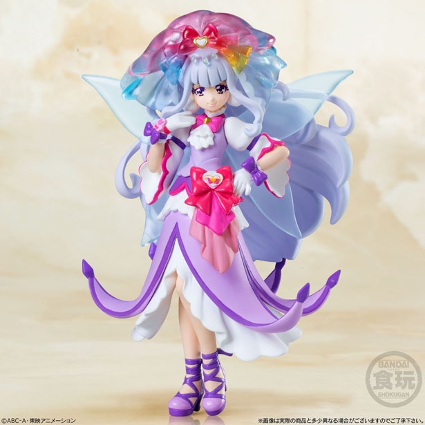 キュアアムールの衣装はスカートのひだまで作りこまれている