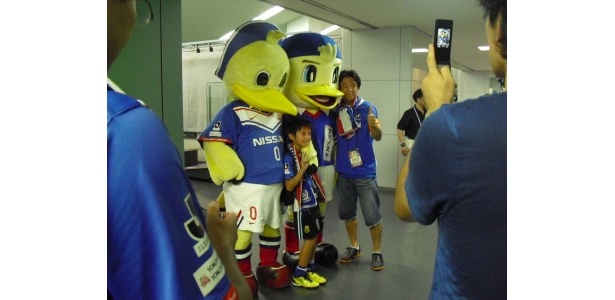 神聖なロッカールームにも入っちゃった！　F・マリノスのスペシャルスタジアムツアーを開催