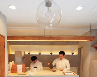 こだわり尽した日本茶をスタンド形式で気軽に！京都のYUGEN