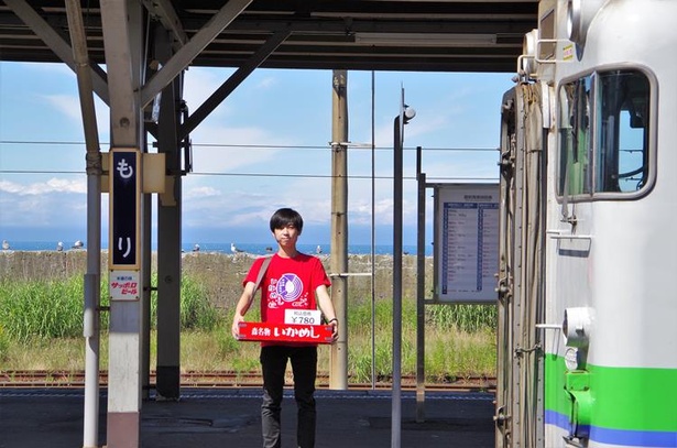 北海道ゆるっと鉄道旅 函館本線 八の字 巡り3 森駅の名物駅弁 いかめし を現地で味わおう ウォーカープラス