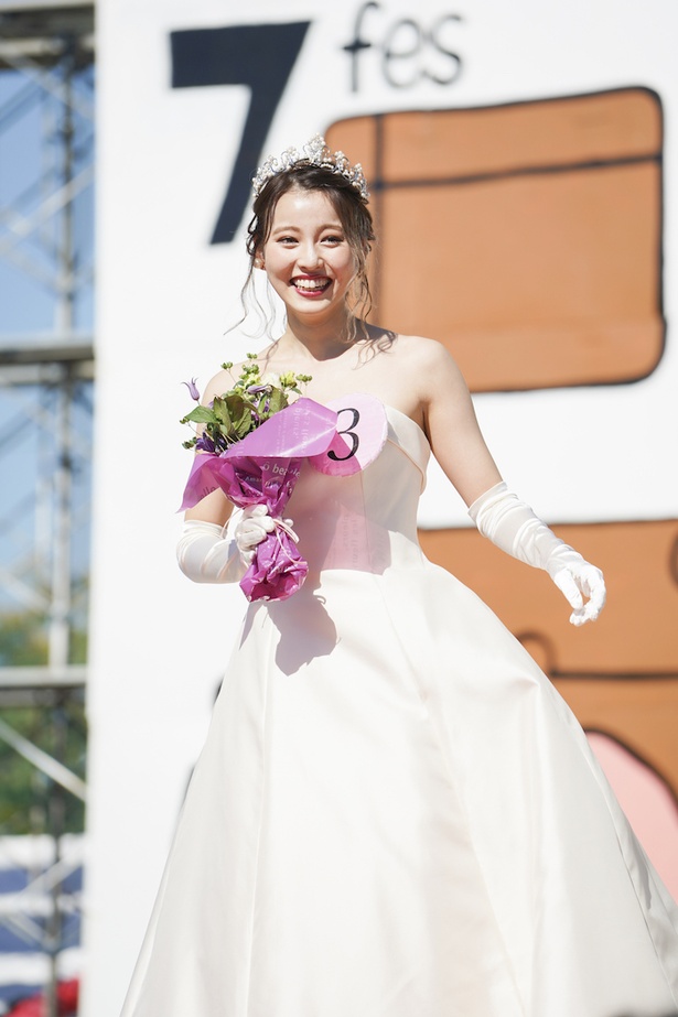 「Miss＆Mr Fukudai Contest」のファイナリストに選ばれた美女。エントリーNo.3、商学部経済学科3年の高橋野乃子さん