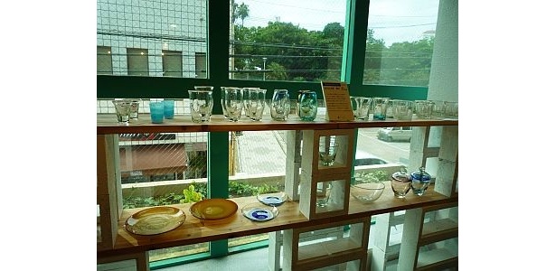 琉球ガラスも数多く取り揃えている