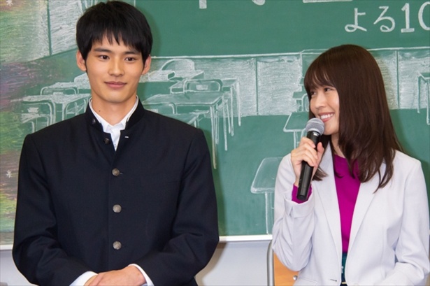 有村架純主演のドラマ「中学聖日記」(毎週火曜夜1000、TBS系)に、黒岩晶役で出演中の俳優・岡田健史(おかだけんし)に注目が集まっている。本格的な演技は今作が初めて