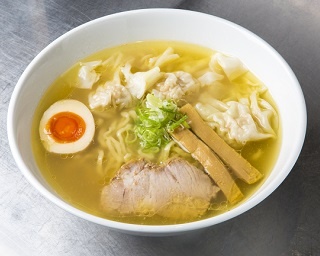 昼限定！埼玉新店3位に輝いたオール自家製＆手作りの一杯「らあめん吟」
