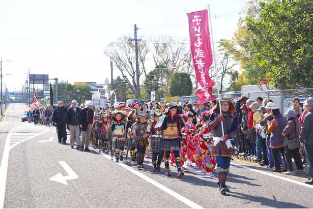 とってもかわいい子供武者行列