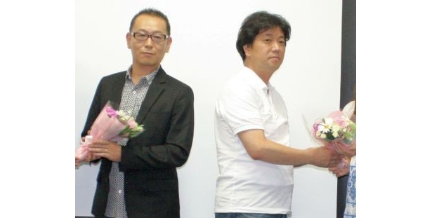 公開講座に登場した土井裕泰監督(左)と那須田淳プロデューサー