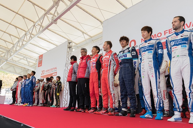 ドライバーや監督たちが大集合！