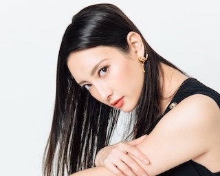「リーガルV ～元弁護士・小鳥遊翔子～」出演！　菜々緒さんにインタビュー