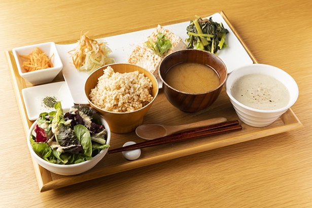 横浜 元町のオーガニック定食でデトックス 体にやさしい安心デリカフェ ウォーカープラス
