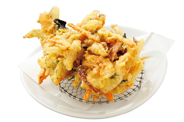 「かきあげ」(486円)は、タコとエビがふんだんに入ったビッグなかき揚げ。野菜の甘味があとをひく/御やど 乙姫