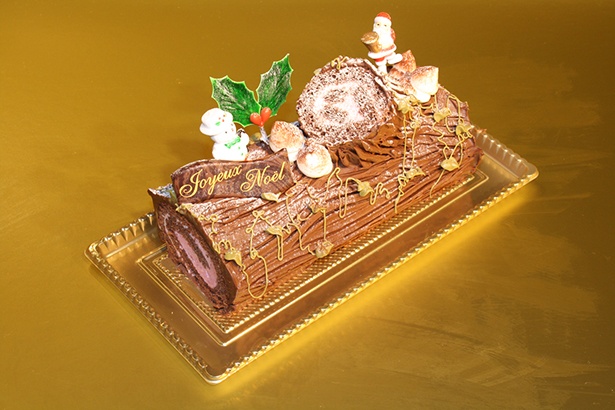 代官山「レストラン・パッション」のオーナーシェフ、アンドレ・パッション氏プロデュースによるクリスマスケーキを販売