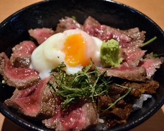 本場熊本からやってきた！KITTE博多に「あか牛Dining yoka-yoka」がオープン