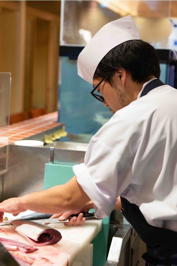 料理歴15年以上の職人など、確かな技術で調理。見た目の美しさにもこだわる