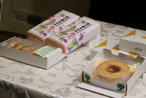 イベントでは宇都宮のご当地和菓子「餃子像もなか」なども紹介されていた