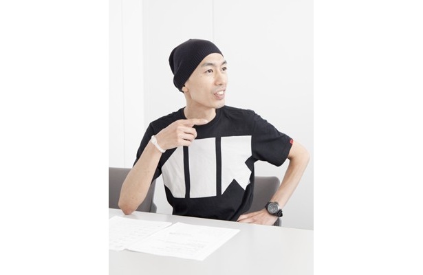 バリスタトレーナー＆カフェコンサルタントとしても活躍中のラテアーティスト・澤田洋史さんは、2008【FreePourラテアートワールドチャンピオン】に輝いた