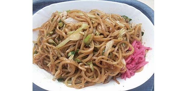 今や全国で大人気の「富士宮やきそば」（静岡）