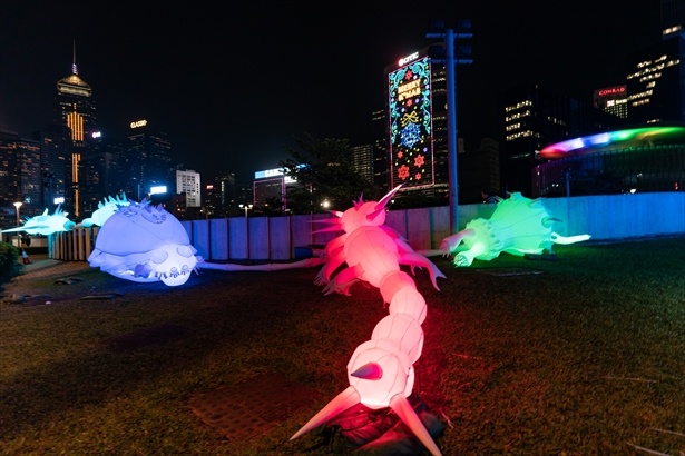 ワムシのモチーフで生物の“サークル・オブ・ライフ”を表現した“Rotifers” (Nicole Banowetz, アメリカ)