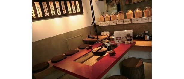「(汁)ハレノヒ」は日本家屋風の昔懐かしい空間が特長