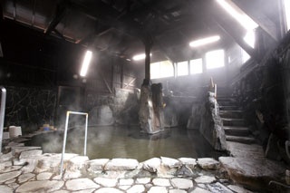子供も喜ぶワンダーランド！大分・宝泉寺温泉郷へ洞窟探検の旅