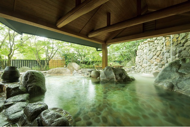 湯泉郷 温泉館 湯招花 / 西日本最大級の湧出量を誇る湯につかって、飲んで、疲労回復！