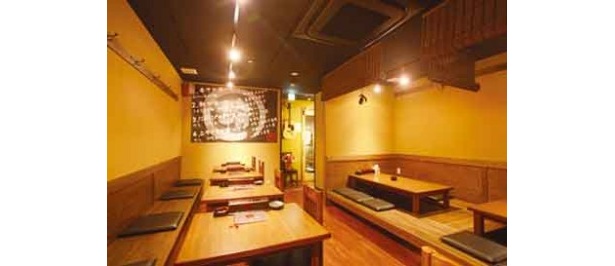 壁には大きく辛麺の特徴が書かれている。初挑戦でも注文の仕方はこれで万全