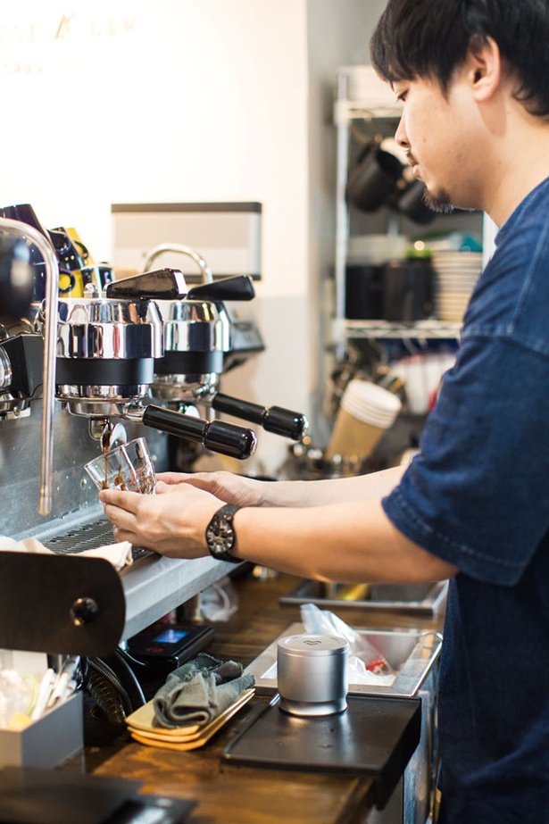 FOREST MARK ESPRESSO / エスプレッソマシンはシネッソ社のCyncra-2。バリスタのねらいどおりのエスプレッソを抽出できる