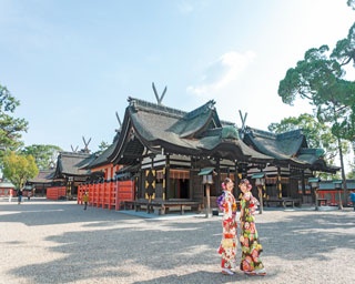 住吉神社の総本社“すみよっさん”の初詣で心願成就！三が日も開いているグルメも紹介
