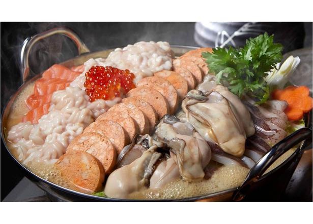 「禁断の鍋 北海！痛風鍋」(1人前・1922円)/毎日！北海道物産展!!ネオ炉端 道南農林水産部