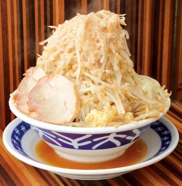 「醤油ラーメン(並)野菜マシマシ」(730円)/らーめん大 一宮店