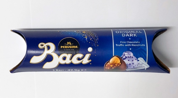 ヘーゼルナッツが丸ごと一粒入ったイタリアのチョコレート「バッチ オリジナル 3P」/成城石井直輸入 世界のお菓子セット