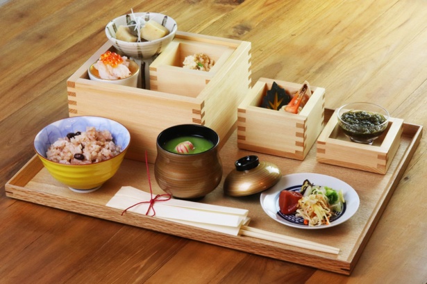 益々繁昌の願いを込めた升の器の贅沢御膳「益々繁昌御膳」(税抜2500円※予定)