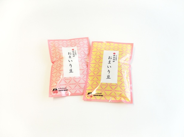 富と繁栄の象徴として親しまれている豆を神田明神オリジナルパッケージで包んだ「おまいり豆」(税抜231円)