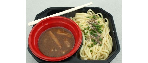 【写真】イケメンシェフと“魚粉つけ麺”のパイオニアがコラボする店舗「川越達也×頑者」のユニークなつけ麺！