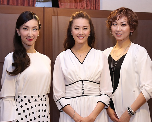 3人でスレンダーズを結成した春野寿美礼、観月ありさ、湖月わたる